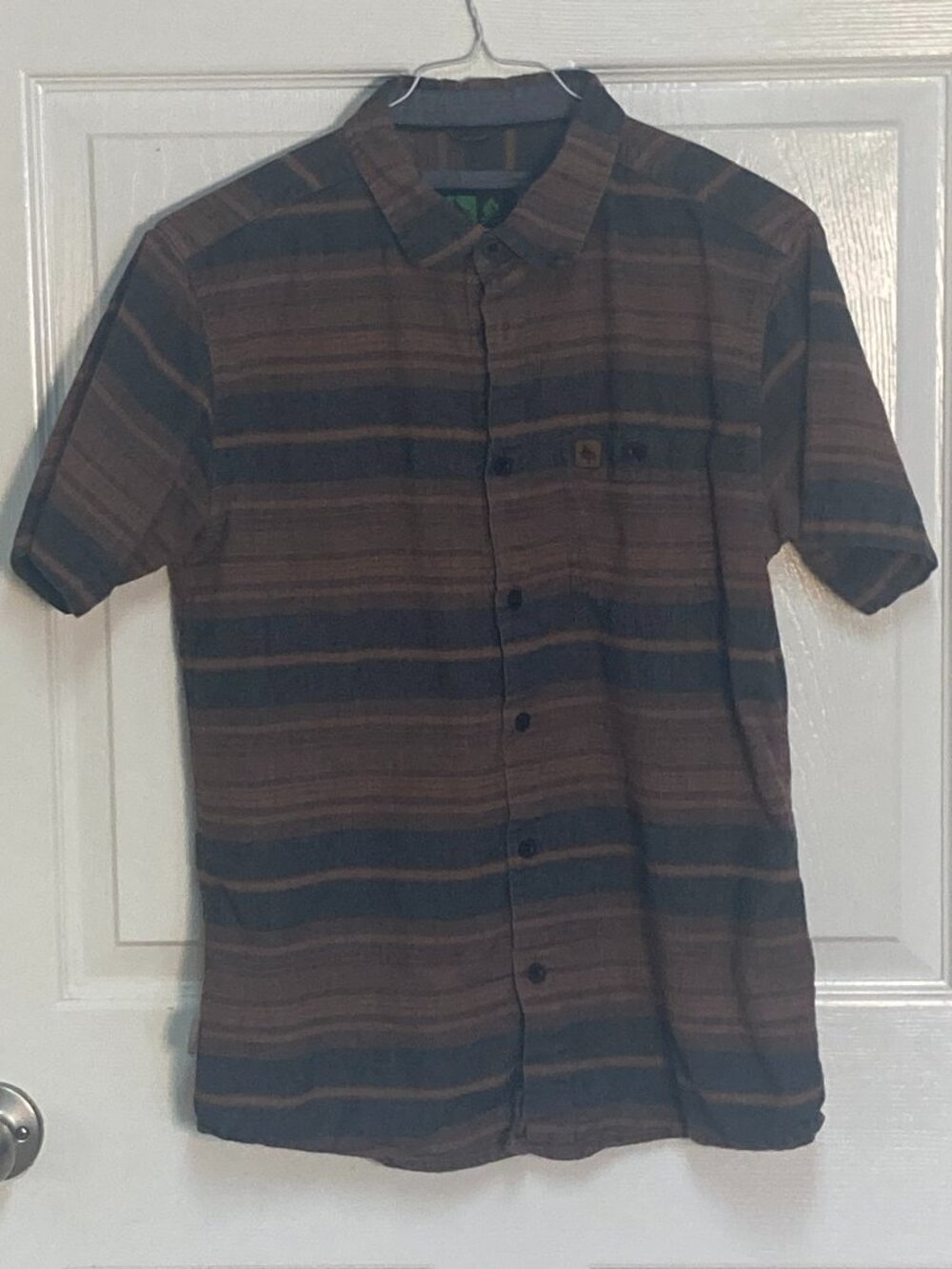 Men's casual button down shirt by Hippytree brown and blue size small